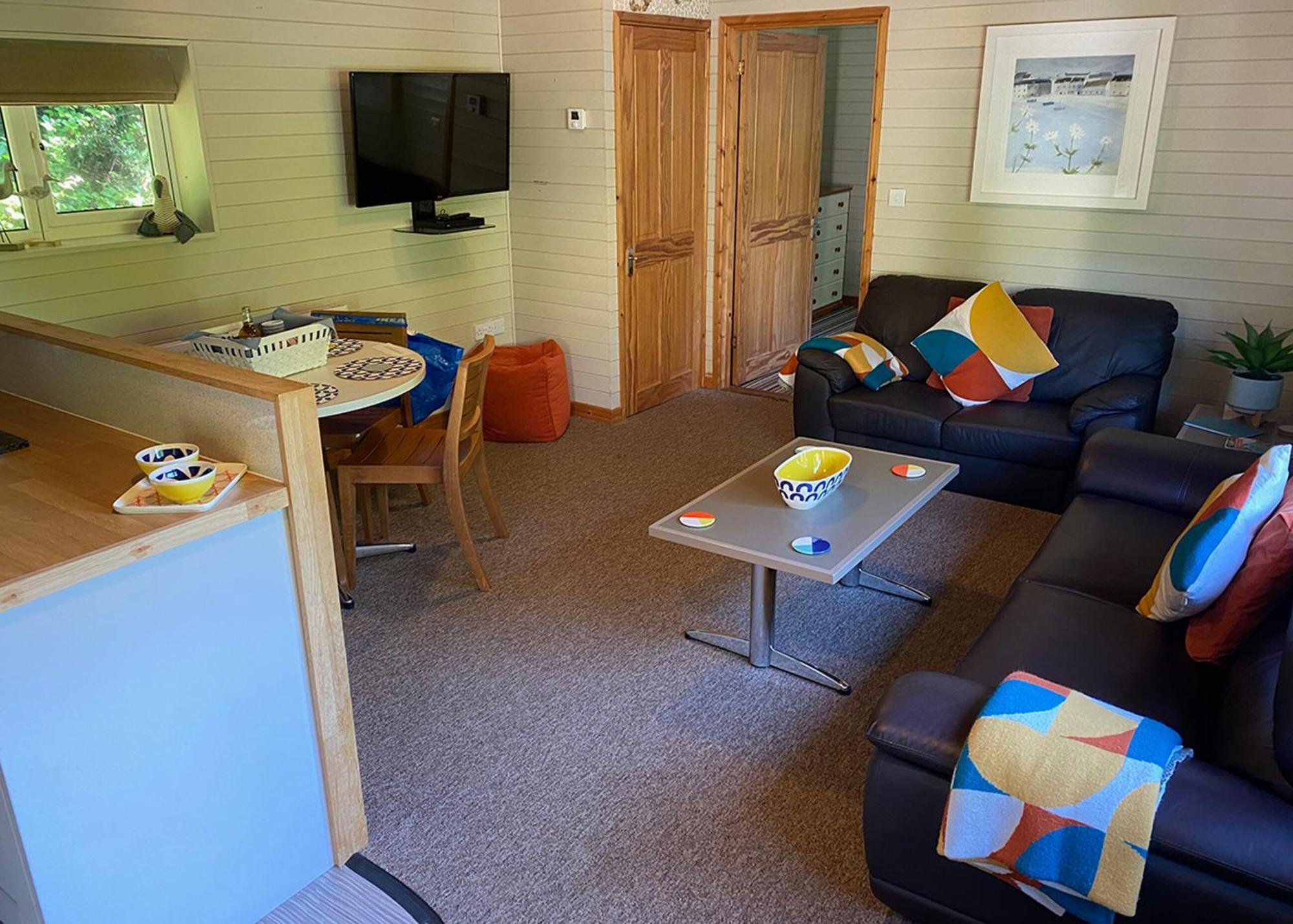 Ivyleaf Combe Lodges Stratton  المظهر الخارجي الصورة